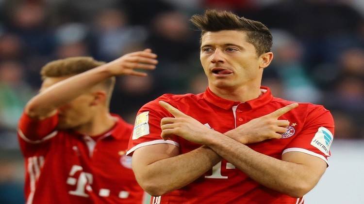 ليفاندوفسكي أفضل لاعب في الـ