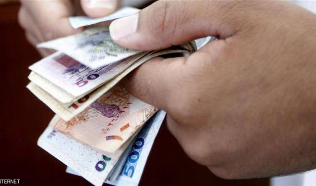 بنوك في سريلانكا توجه ضربة للريال القطري