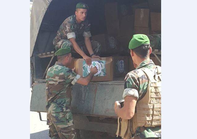 الجيش يوزّع حصصاً غذائية في طرابلس