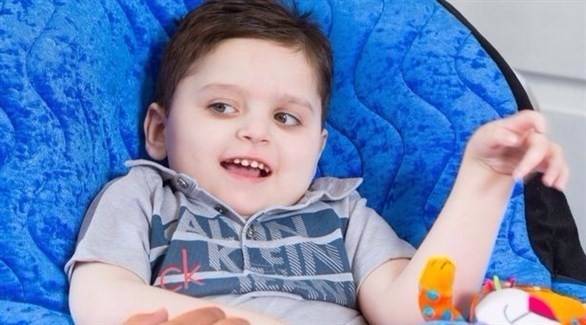 نوبات مرضٍ أفقدت طفلاً ابتسامته.. وما أنقذه نتناوله يومياً!