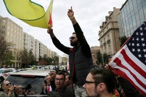 مجلس النواب الأميركي يندد بتركيا بعد اشتباكات أمام مقر سفيرها في واشنطن