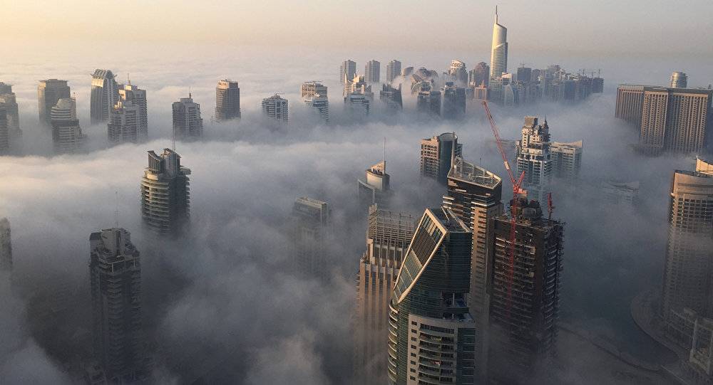 الإمارات لا تستبعد مزيدا من القيود على قطر وتحذر من تدخل إيران
