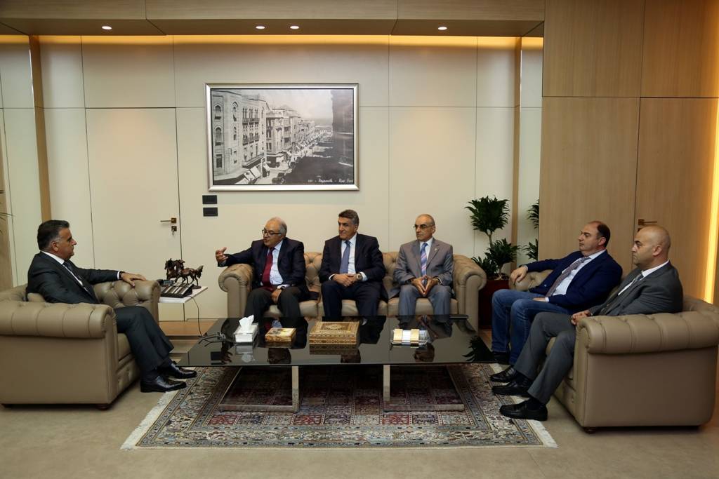 اللواء ابراهيم بحث مع وفد من بلدية الدامور في استحداث مركز للامن العام في البلدة