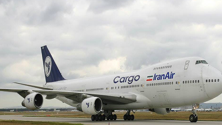 إيران ترسل أول شحنة مواد غذائية إلى قطر