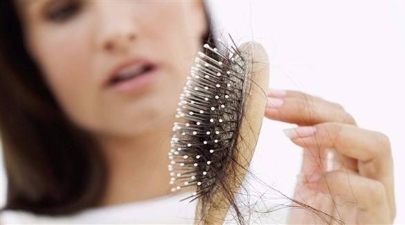 6 أسباب لتساقط الشعر لدى النساء وعلاجها