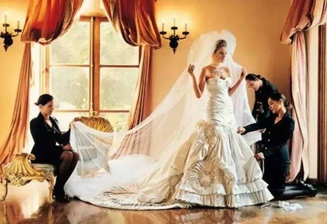 صور نادرة من زفاف ميلانيا ودونالد ترامب.. وهذه كلفته!