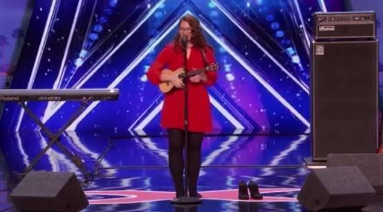 رغم فقدانها السمع.. أبهرت حكام America's Got Talent بصوتها