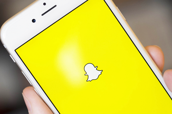 انخفاض ملحوظ في تنزيلات تطبيق سناب شات