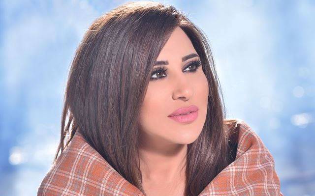 نجوى كرم تتابع تفوقها في ألبوم “منّي الك” وهذا ما قالته؟