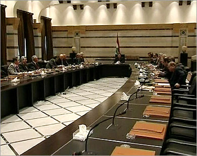 سفير دولة كبرى ينصح بتشكيل حكومة