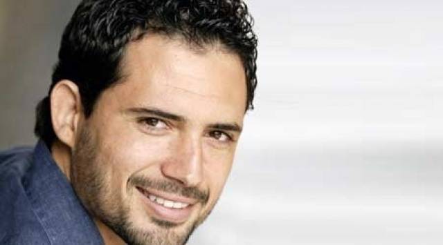 بالفيديو - رد فعل هستيري غير متوقع لظافر العابدين.. وفريق عمل رامز جلال يتدخل لإنقاذه