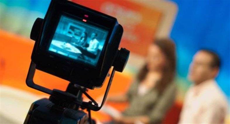 بعد 4 سنوات.. إعلامية الـ "lbci" تغادر القناة وهذا ما قالته!