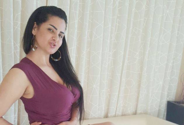 بالصورة.. سما المصري تتألق بفستان مثير وتحضر لمفاجأة!