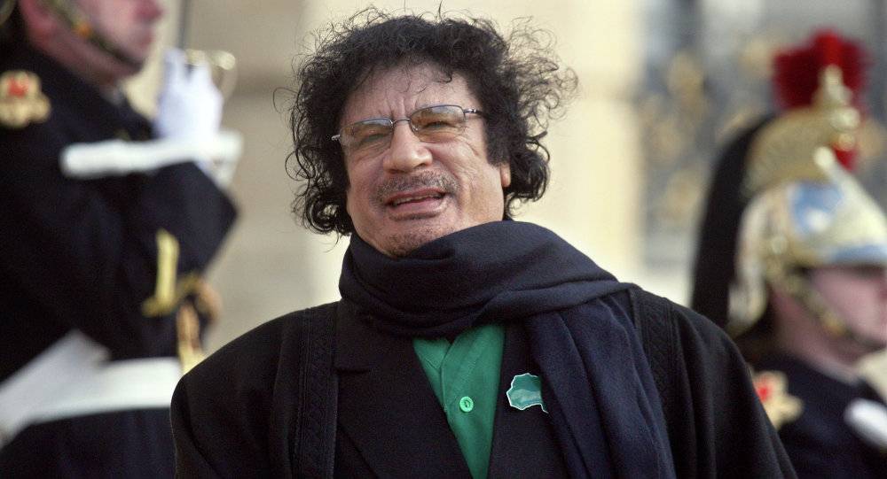 العالم ينتظر من نجل القذافي إعلان تفاصيل مدوية