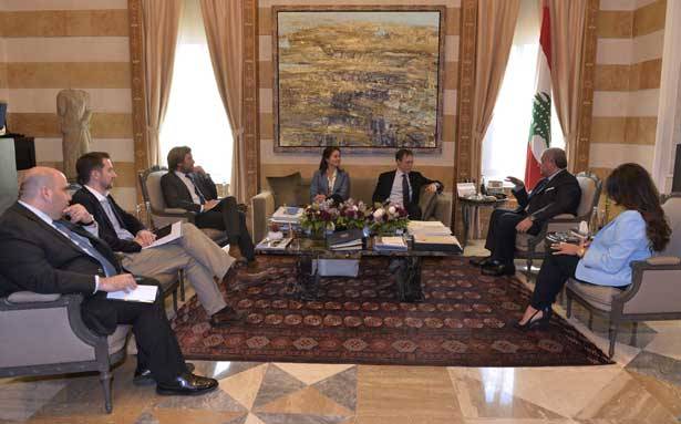 المشنوق تبلّغ من ويستكوت الإستعداد
الأوروبي لدعم العمليّة الإنتخابيّة تقنياً