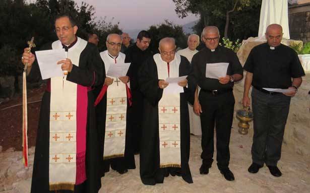 بو جوده أزاح الستار عن تمثال
للقديس أنطونيوس في عيده