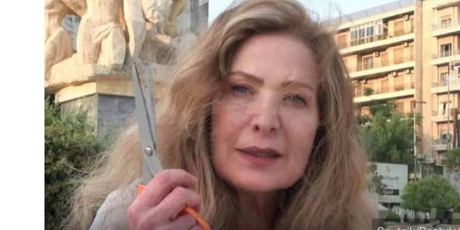الفنانة راغدة تصل إلى حلب حاملةً مقص..والسبب؟!