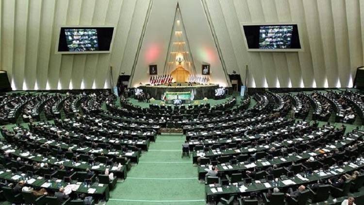طهران تعد عقوبات موازية ردا على واشنطن
