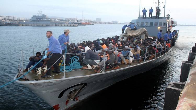 خفر السواحل الليبي يعترض 900 مهاجر