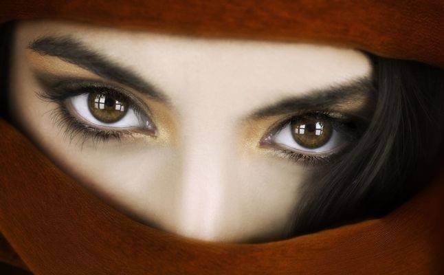 6 أسباب تجعل من أصحاب العيون البنية أشخاصاً مميزين للغاية!