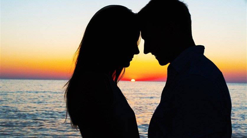 4 أمور تحصل لجسمكم عندما تقبّلون شخصاً للمرّة الأولى