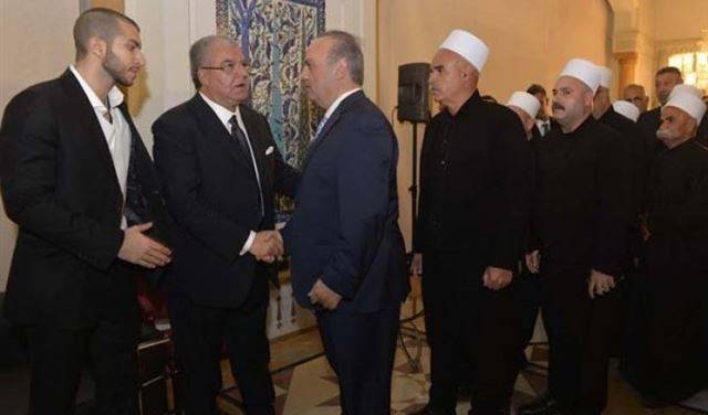بين المشنوق ووهاب.. دعوى و"يدٌ خفية"..