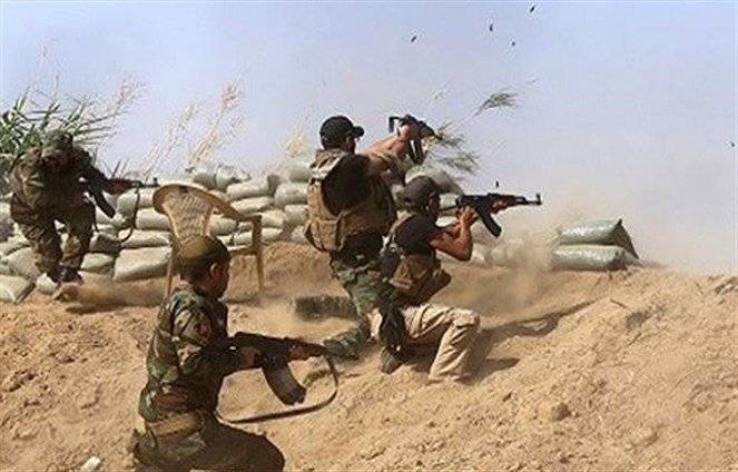 اشتباكات عنيفة مع داعش في هذه الأثناء