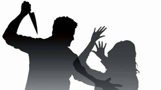 استغل غياب والدتهم فقتل اثنين من أطفاله طعناً...!