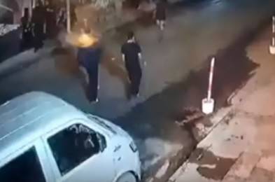 صدمة.. فيديو لطفل يدهس المارة ليلاً