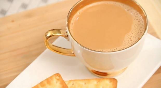 3 أضرار صحية خطيرة عن مزج الحليب مع الشاي
