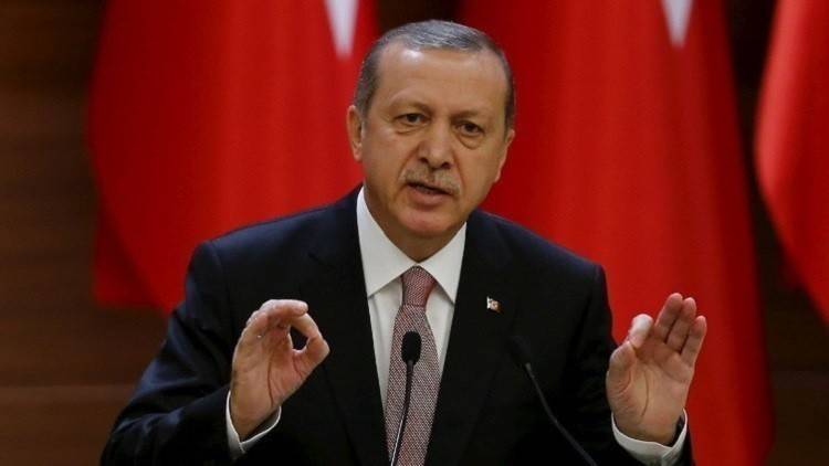 20 مكالمة هاتفية لأردوغان لاحتواء التوتر الخليجي!