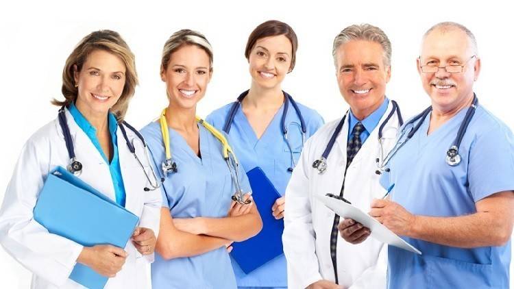 لهذا السبب الخطير.. لا تزوروا طبيبًا كبيرًا في العمر!
