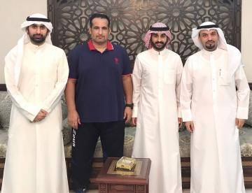 زبن العنزي يعود الى النصر الكويتي