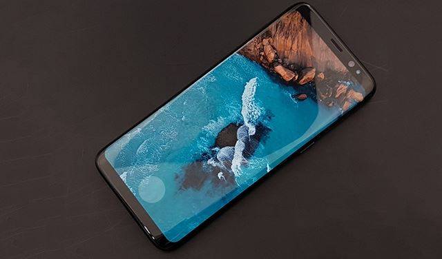 خلل في Galaxy Note 8 يجبر سامسونج على التخلي..