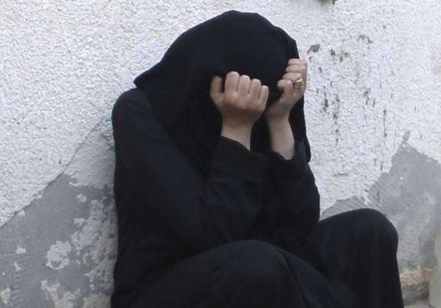 جريمة مقزّزة: صديقتها سلّمتها لشقيقها.. وما فعله بها يفوق التصوّر
