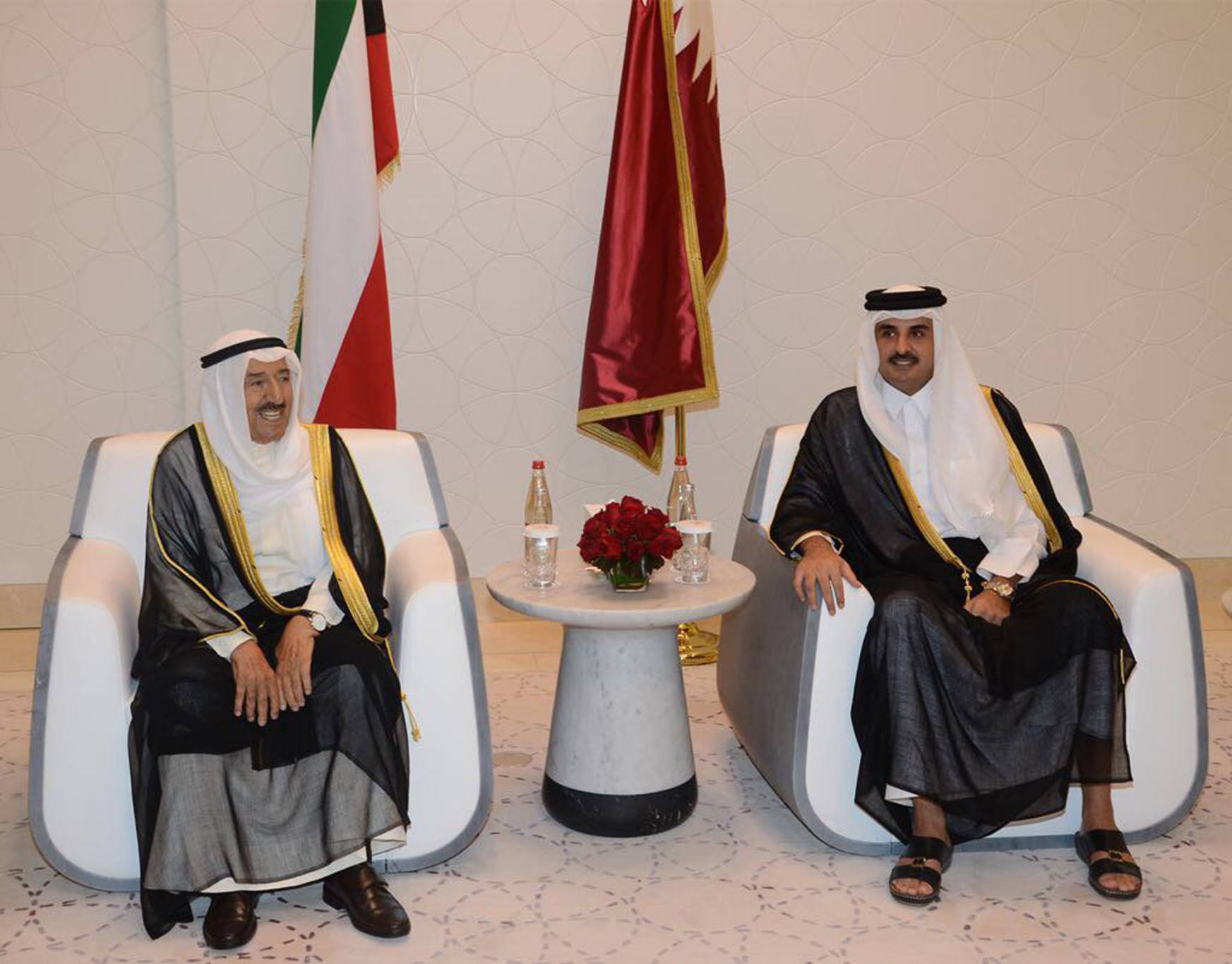الكويت تسلم قطر قائمة بمطالب الدول التي تقاطعها وتمهلها 10 أيام للتنفيذ