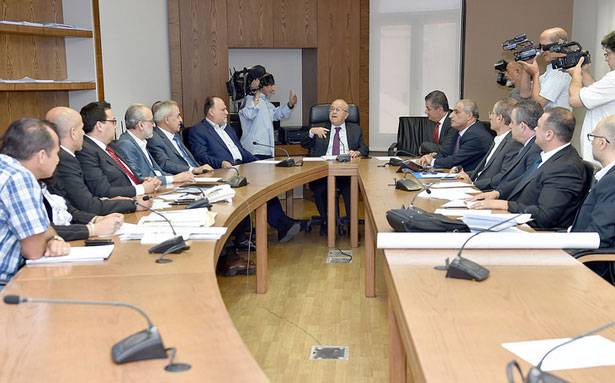 قباني بعد اجتماع «الأشغال» : سنعقد
ورشة في جزين حول المياه والصرف الصحّي