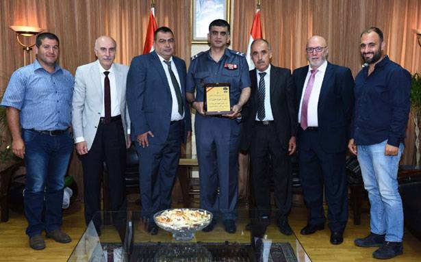 عثمان عرض مطالب نقابة الشاحنات
وتجّار الخضار وبلديّة الناعمة