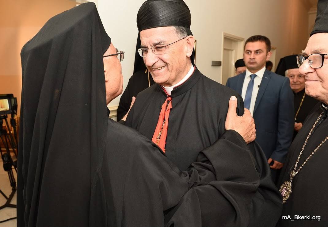 الراعي زار عبسي مهنئا واتصل بعون منوها بوثيقة بعبدا وهنأ بري والحريري والقادة الروحيين بالفطر