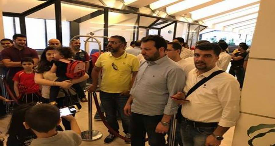 لبنانيون عالقون في مطار الكويت