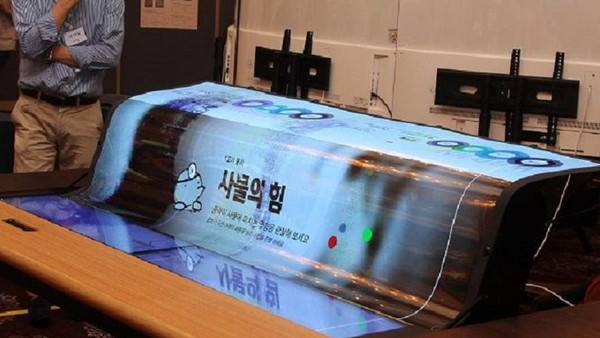 إل جي تطور أكبر شاشة OLED شفافة ومرنة في العالم.. ستدهشكم!