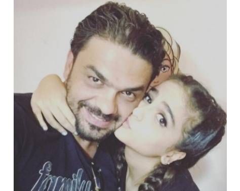 بالفيديو - محمد الترك في أعنف رد على ابنته حلا... وهكذا تبرّأ منها!