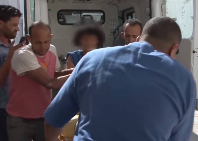 بالفيديو.. عاشت محبوسة 28 عاماً في إسطبل للحيوانات بلا ثياب!