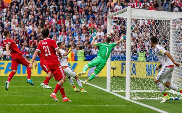 تأهل المكسيك والبرتغال وخروج روسيا