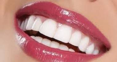 تعرفوا إلى عدسات الأسنان اللاصقة للتجميل