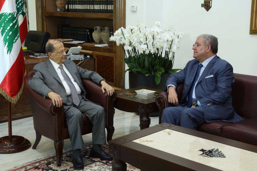 المشنوق دعا المواطنين للابلاغ عن اي مطلق نار بمناسبة نتائج البريفيه