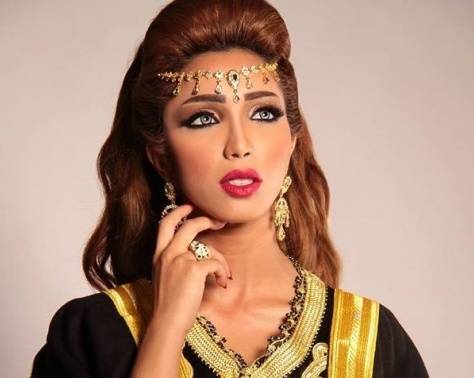 بالفيديو - دنيا بطمة تشن هجوماً عنيفاً على إعلامية خليجية.. والأخيرة ترد: شكلها يشبه الفقمة!!