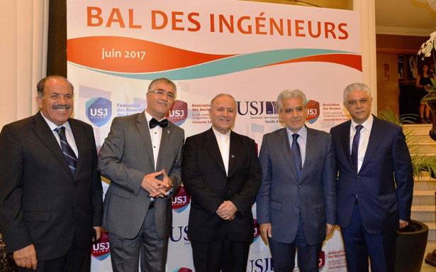 العشاء السنوي لقدامى معهد الهندسة
دكاش : الخطاب المتشائم يجب
أن لا يؤثر على حركة التطوير والبناء