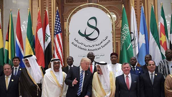 الحج إلى واشنطن: اللجوء إلى «الحكم» الأميركي.. كيف تنتهي أزمة الخليج؟!