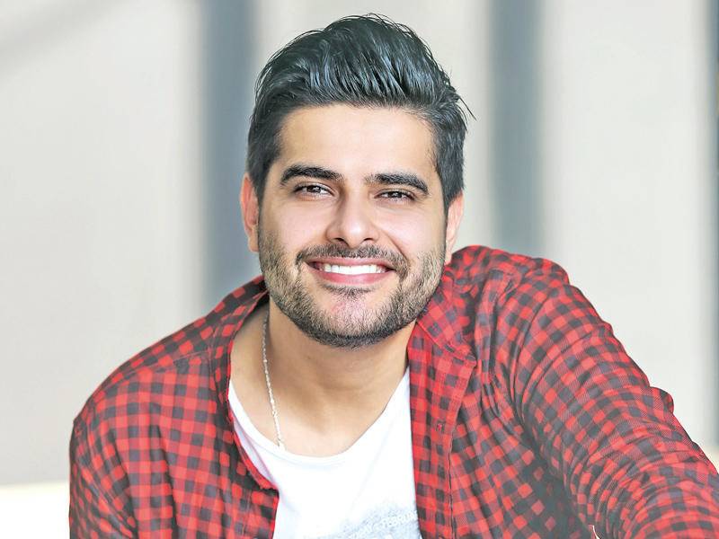 غزلٌ عبر 